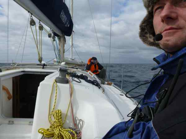 Ruderg&auml;nger mit Funk - im Verkehrstrennungsgebiet immer mit Funkwache